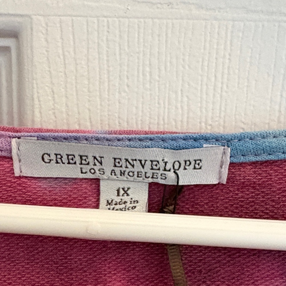 Green Envelope NWT Scoop Neck Tie-Dye Tee - Pink, Blue, Purple - Picture 2 of 6